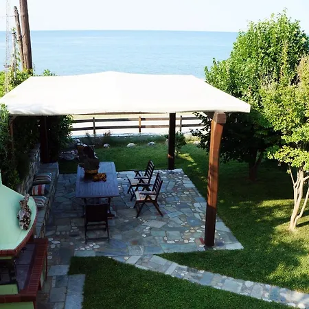 Villa Tilion Seafront Garden